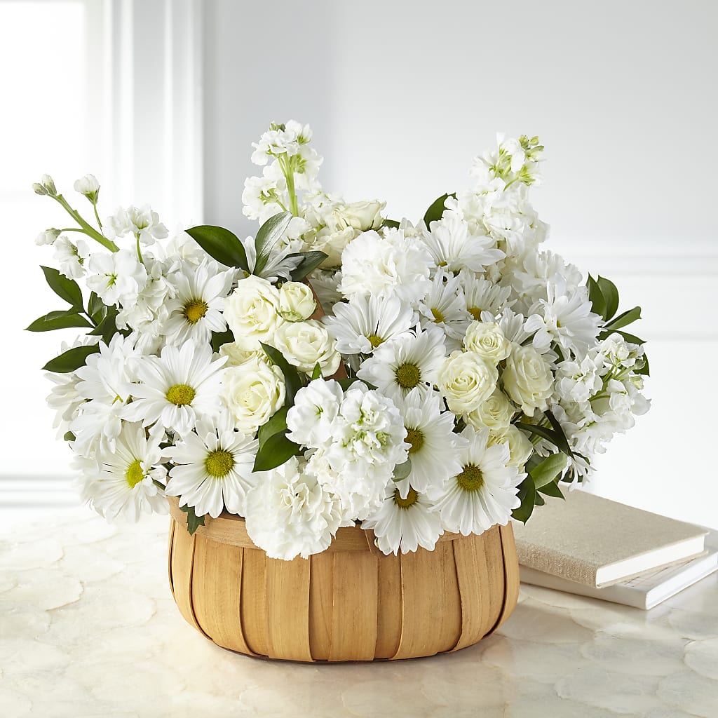 Graceful Garden Basket – BROWN'S FLOWERS & GIFTS, Fircrest WA