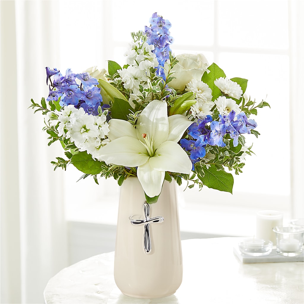 Heavenly Blossoms Bouquet – BROWN'S FLOWERS & GIFTS, Fircrest WA