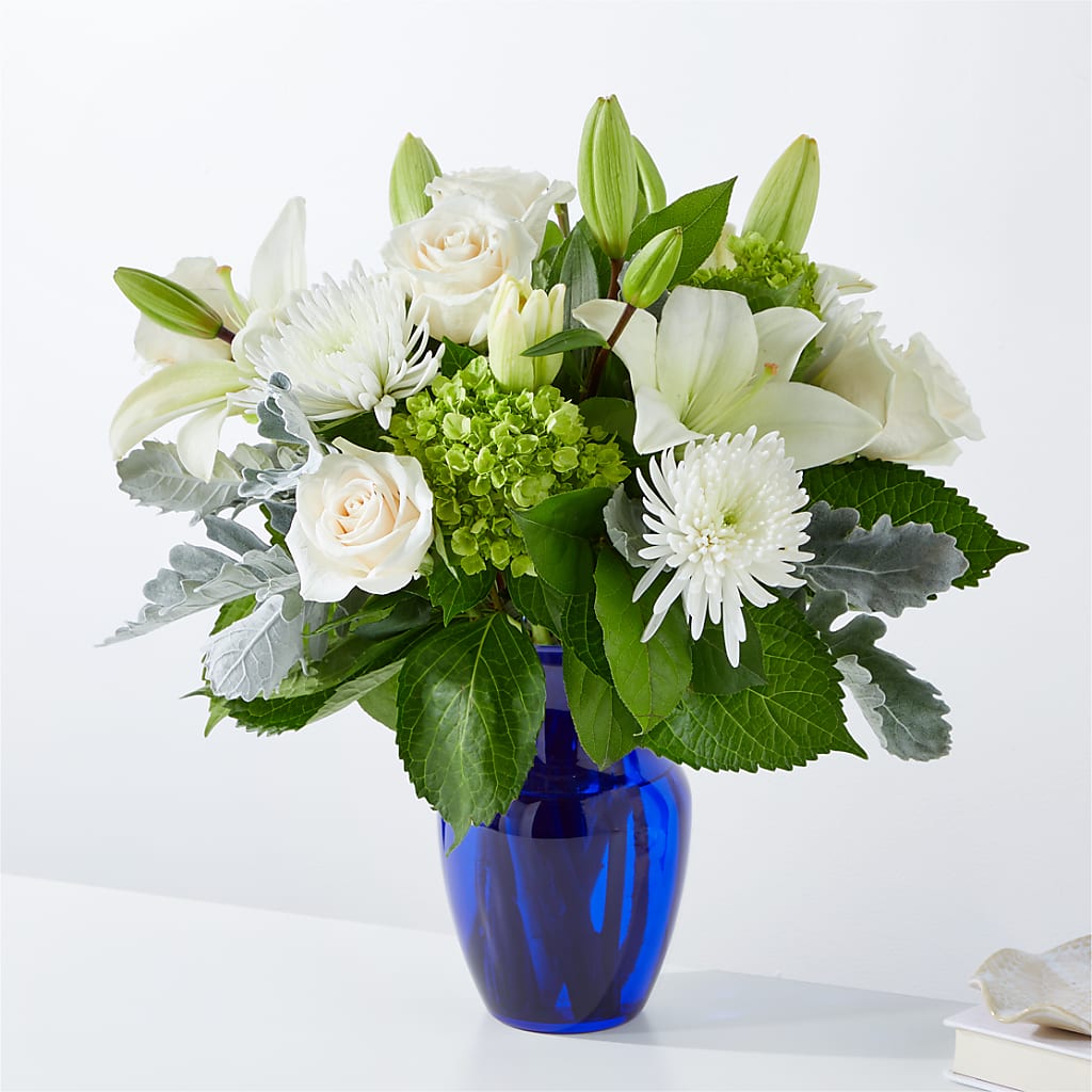 Snowy Dreams Bouquet – BROWN'S FLOWERS & GIFTS, Fircrest WA