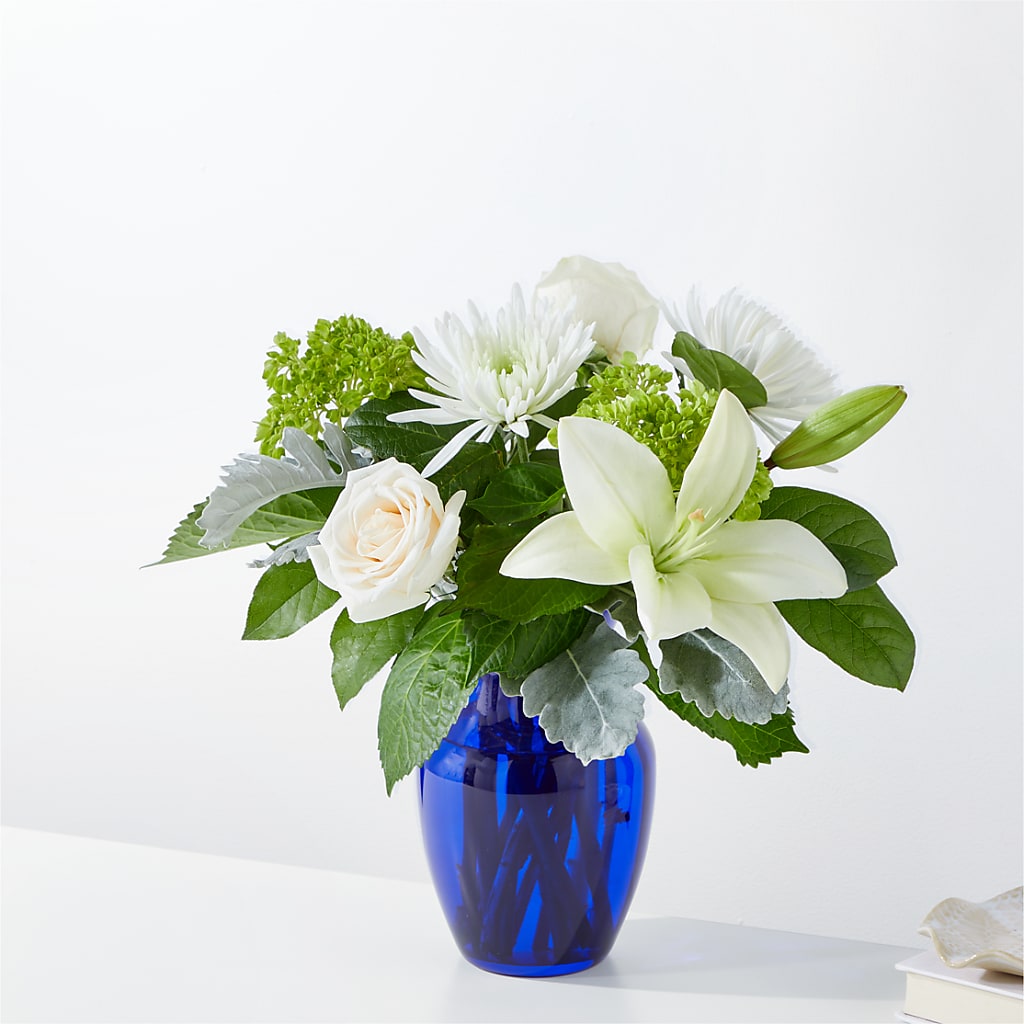 Snowy Dreams Bouquet – BROWN'S FLOWERS & GIFTS, Fircrest WA