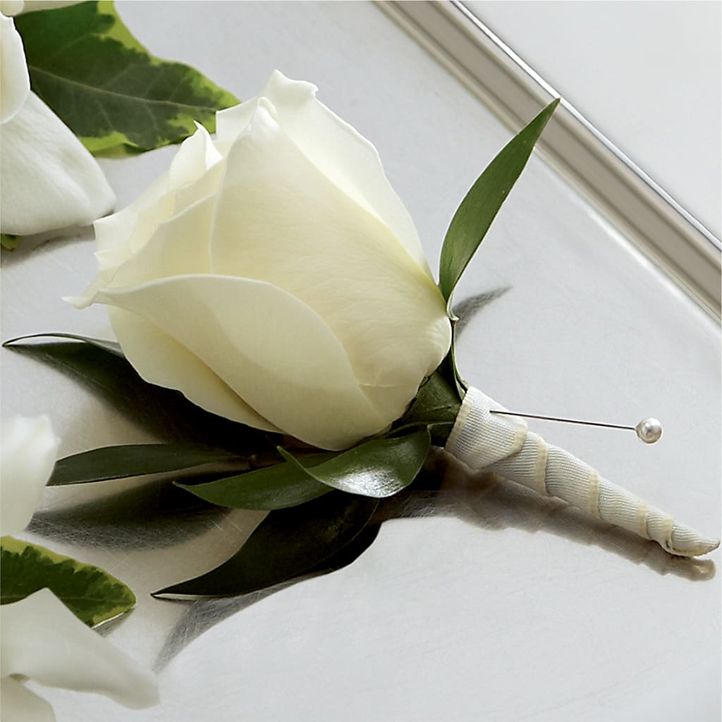White Rose Boutonniere – BROWN'S FLOWERS & GIFTS, Fircrest WA