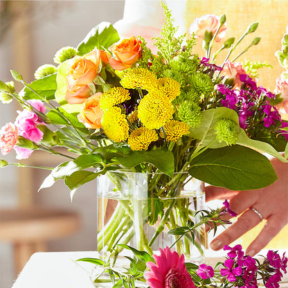 Bold & Bright – A Florist Original – BROWN'S FLOWERS & GIFTS, Fircrest WA