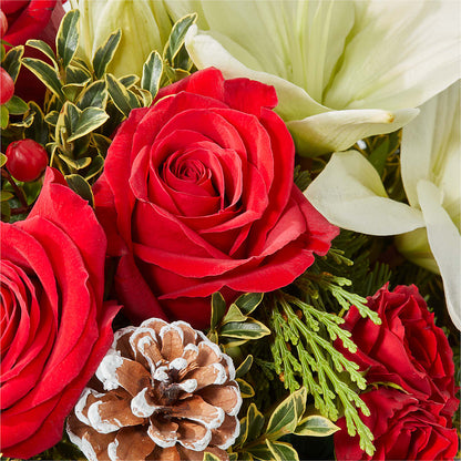 Snowy Wonderland Bouquet – BROWN'S FLOWERS & GIFTS, Fircrest WA