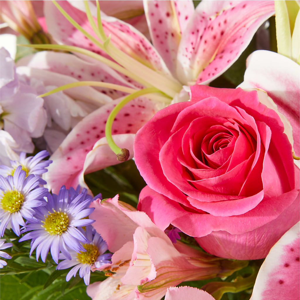 Pressing Petals Bouquet – BROWN'S FLOWERS & GIFTS, Fircrest WA