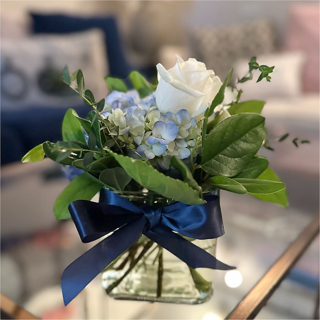 Sky Blue Delight Bouquet – BROWN'S FLOWERS & GIFTS, Fircrest WA