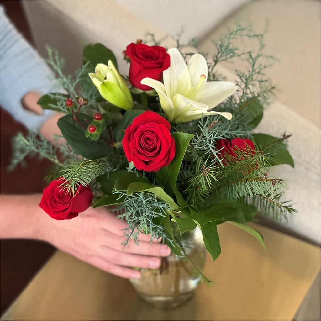 Glittering Lights Bouquet – BROWN'S FLOWERS & GIFTS, Fircrest WA