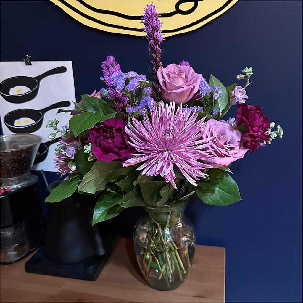 Ultraviolet Bouquet – BROWN'S FLOWERS & GIFTS, Fircrest WA
