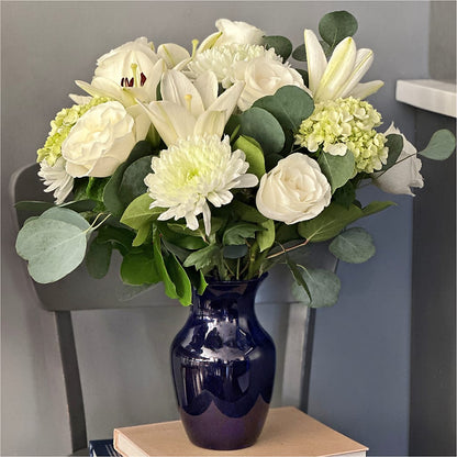 Snowy Dreams Bouquet – BROWN'S FLOWERS & GIFTS, Fircrest WA