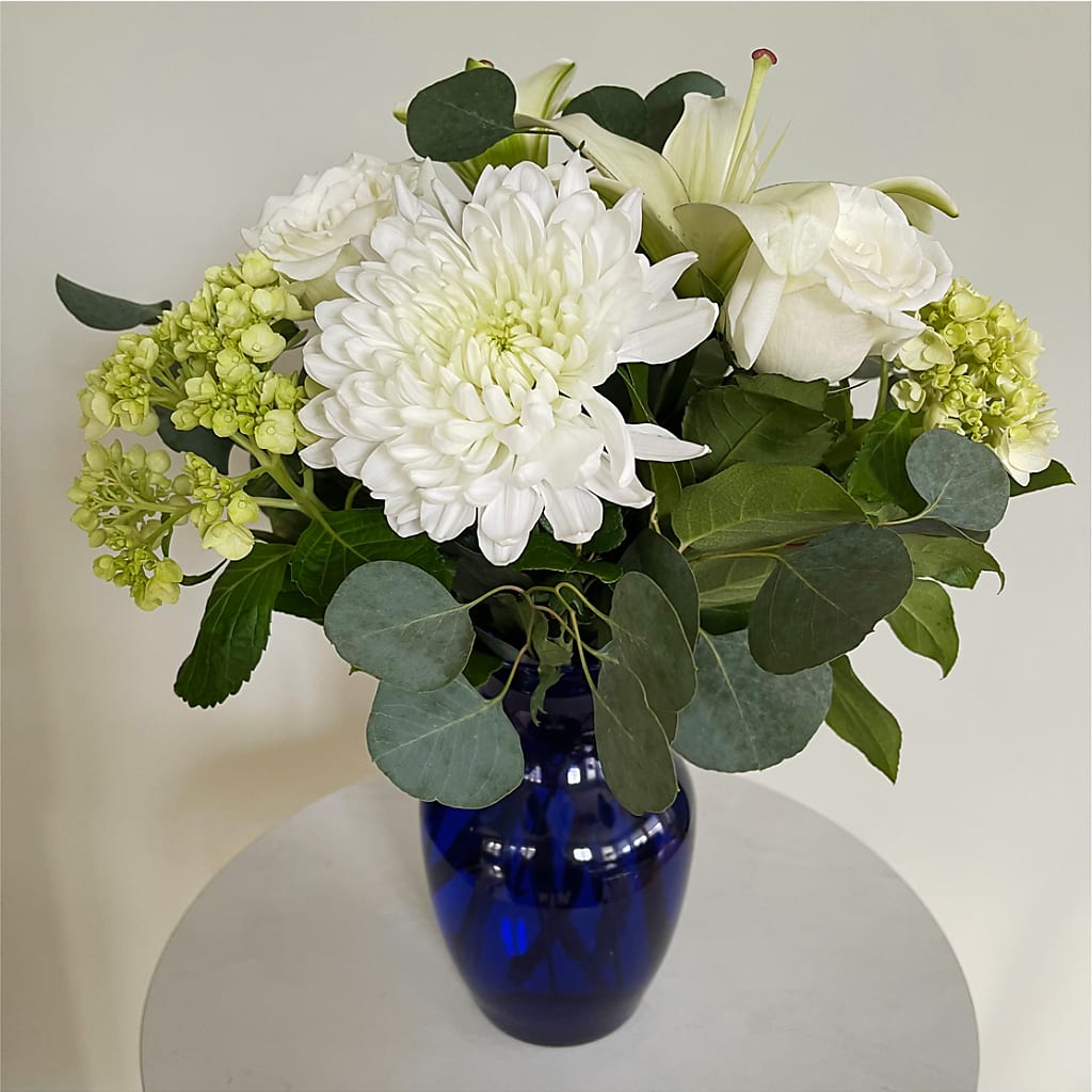 Snowy Dreams Bouquet – BROWN'S FLOWERS & GIFTS, Fircrest WA
