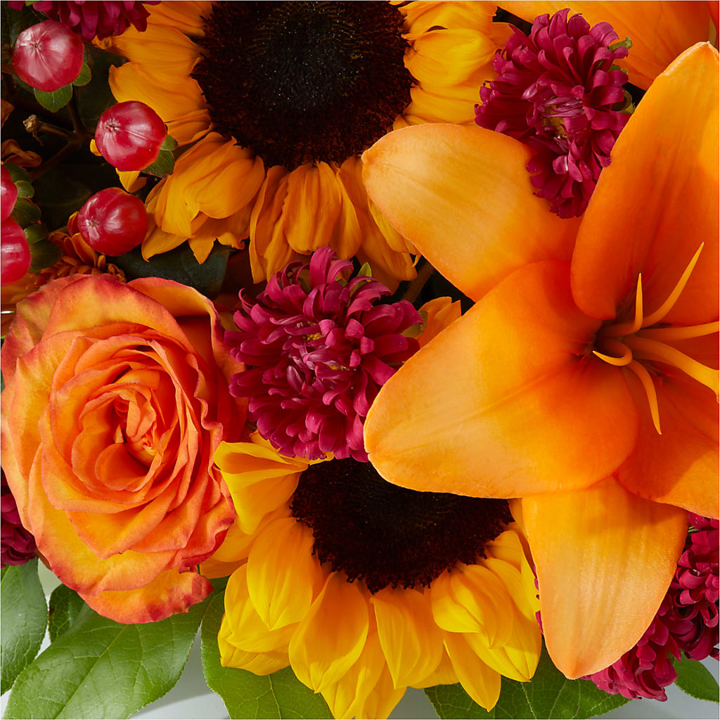 Grateful Centerpiece – BROWN'S FLOWERS & GIFTS, Fircrest WA