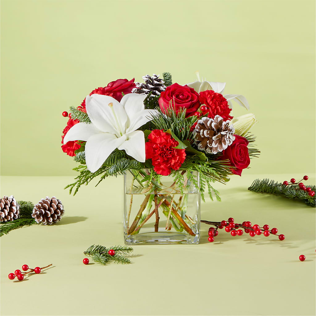 Glistening Icicles Bouquet – BROWN'S FLOWERS & GIFTS, Fircrest WA