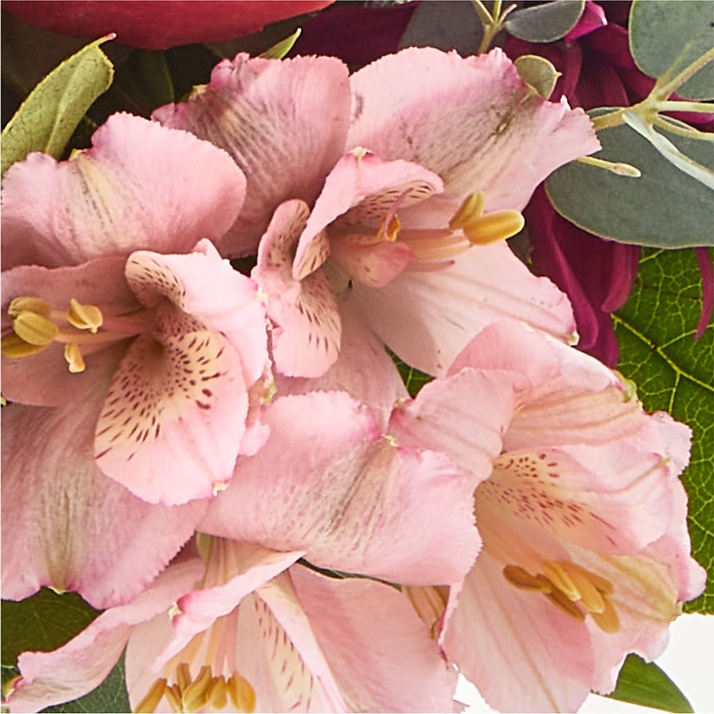 Berry Cobbler Bouquet – BROWN'S FLOWERS & GIFTS, Fircrest WA