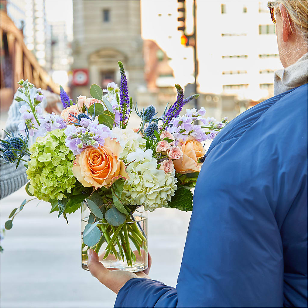 Porch Swing Bouquet – BROWN'S FLOWERS & GIFTS, Fircrest WA