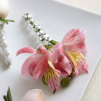 Pink Peruvian Lily Boutonniere – BROWN'S FLOWERS & GIFTS, Fircrest WA
